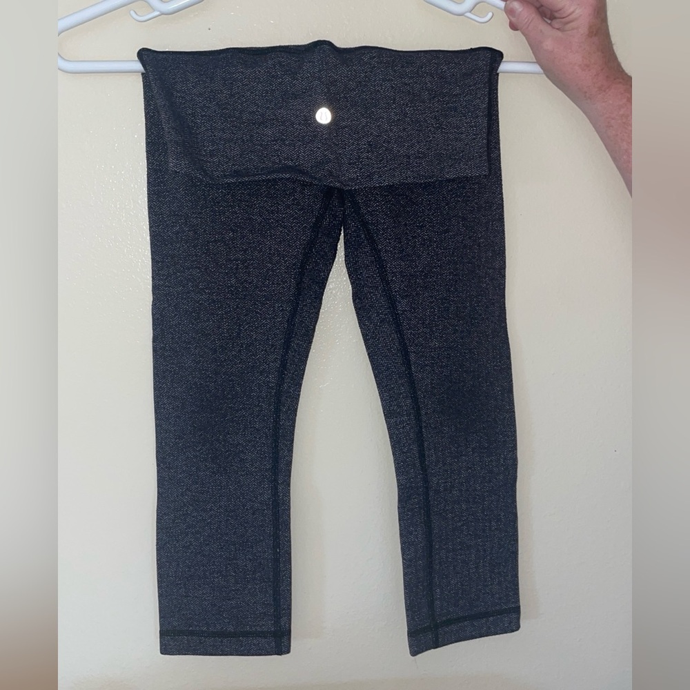 Lululemon athletica 21 inch Leggings